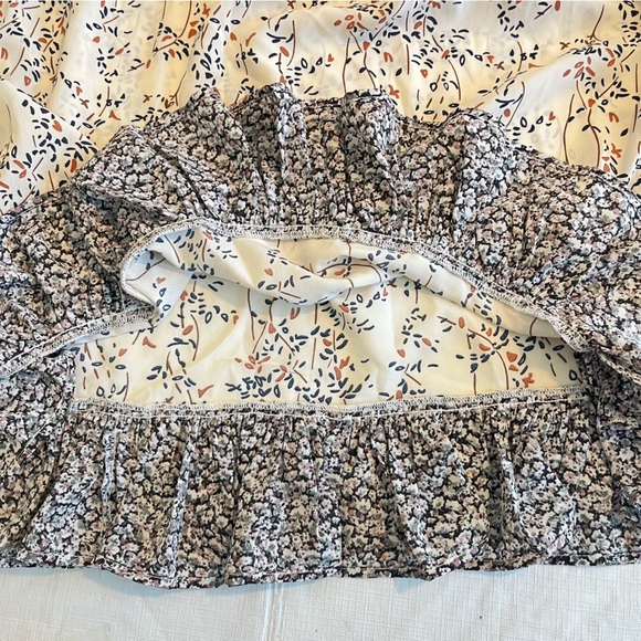 NWT Suzanne Betro Weekend Babydoll Floral Ruffle Peplum Blouse Tunic Small (ff) - Picture 7 of 14